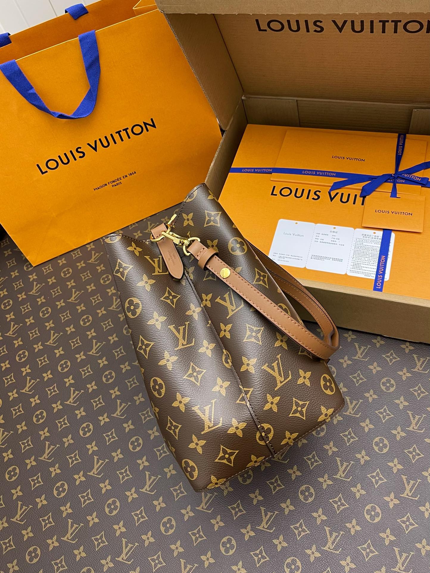 LV Bucket Bags